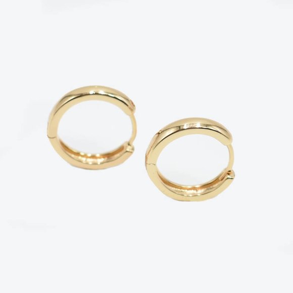 14k Gold Filled Minimalist Huggie Earrings - Picture 6 of 6